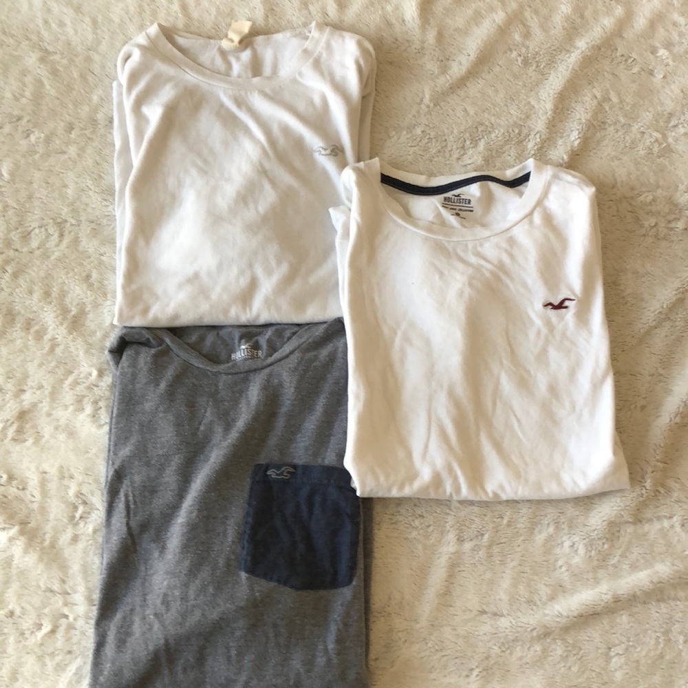 Bundle of Hollisters Tshirts